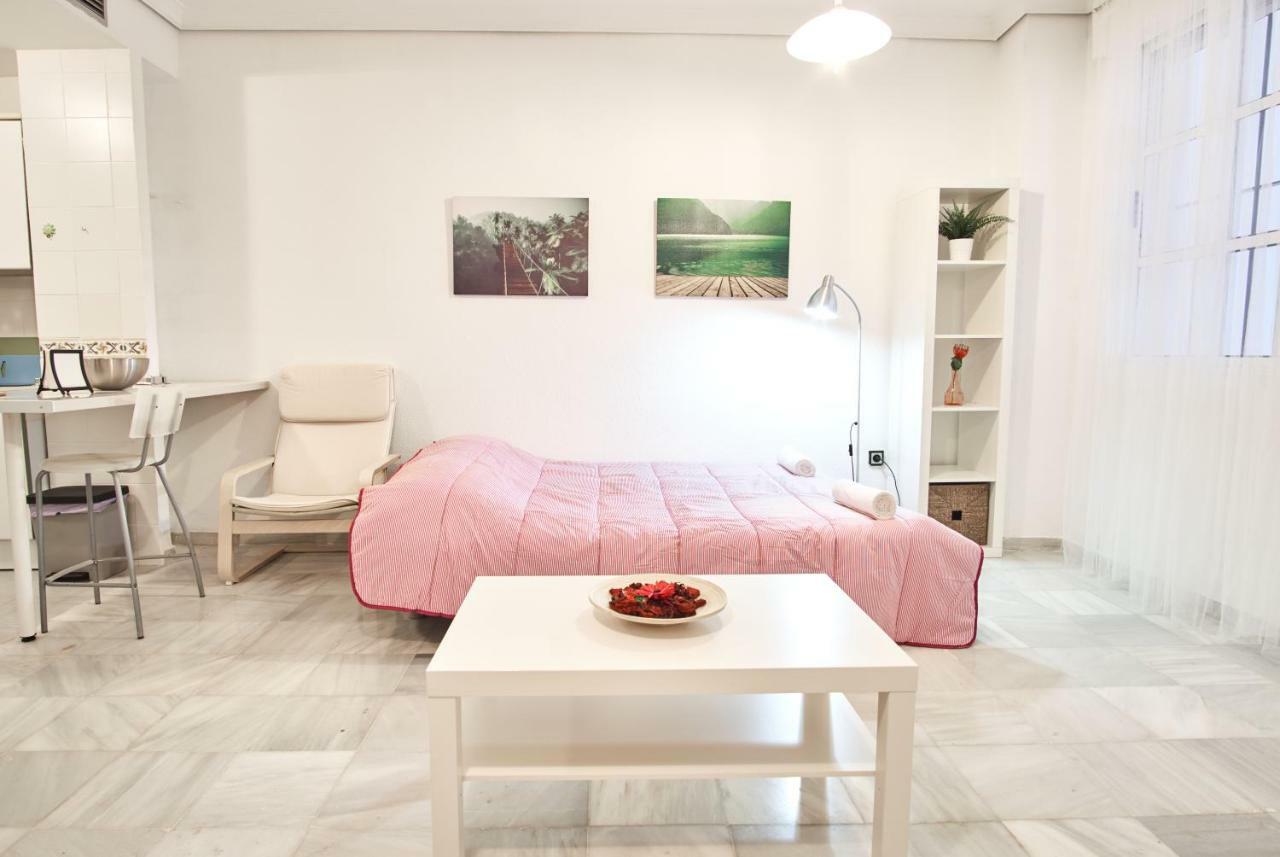 Pureza Oasis Suite Σεβίλλη Εξωτερικό φωτογραφία